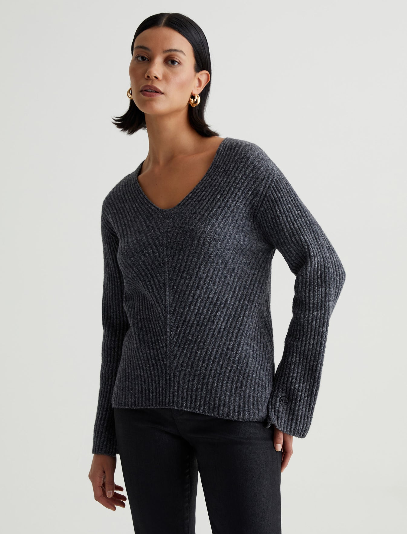 Naemi|Relaxed Vee Neck Sweater